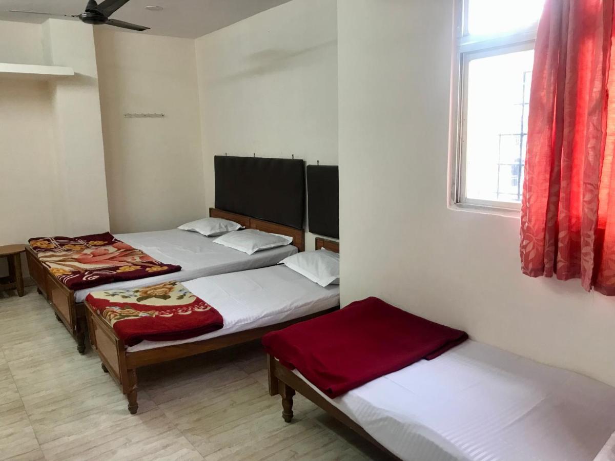Hotel Diamond Secundurabad Kültér fotó