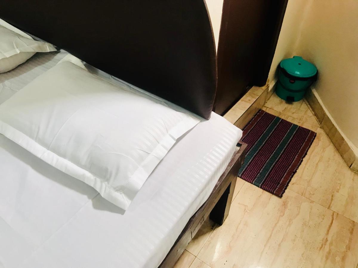 Hotel Diamond Secundurabad Kültér fotó