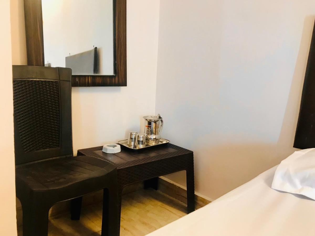 Hotel Diamond Secundurabad Kültér fotó